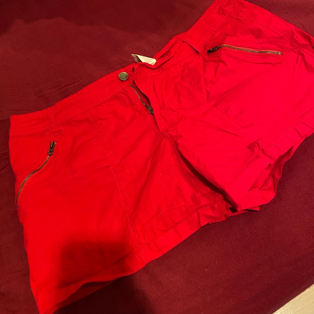 Red Faded Glory women’s shorts